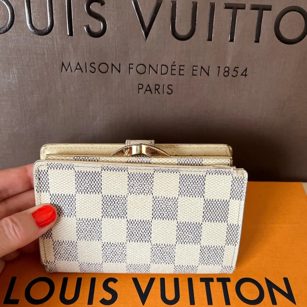 Louis Vuitton Damier Azur Canvas Checkered Wallet - Cream & Blue
